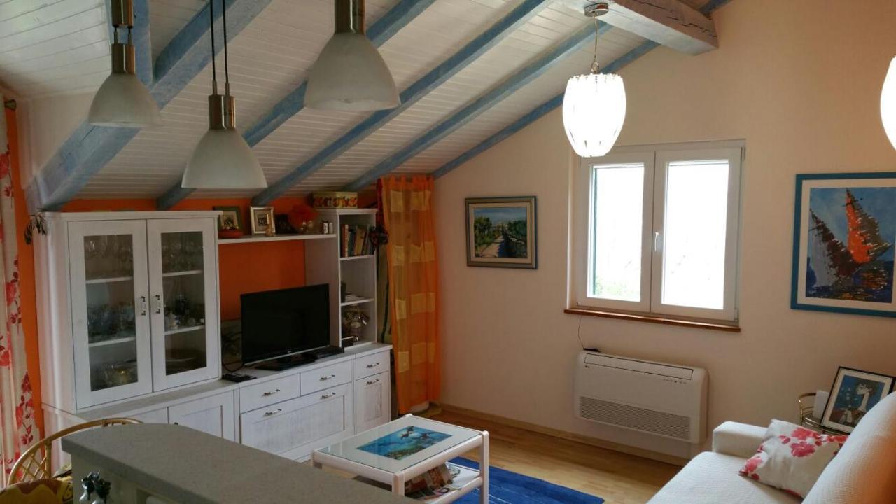 Tri Palme Apartman Prvic Sepurine Kültér fotó