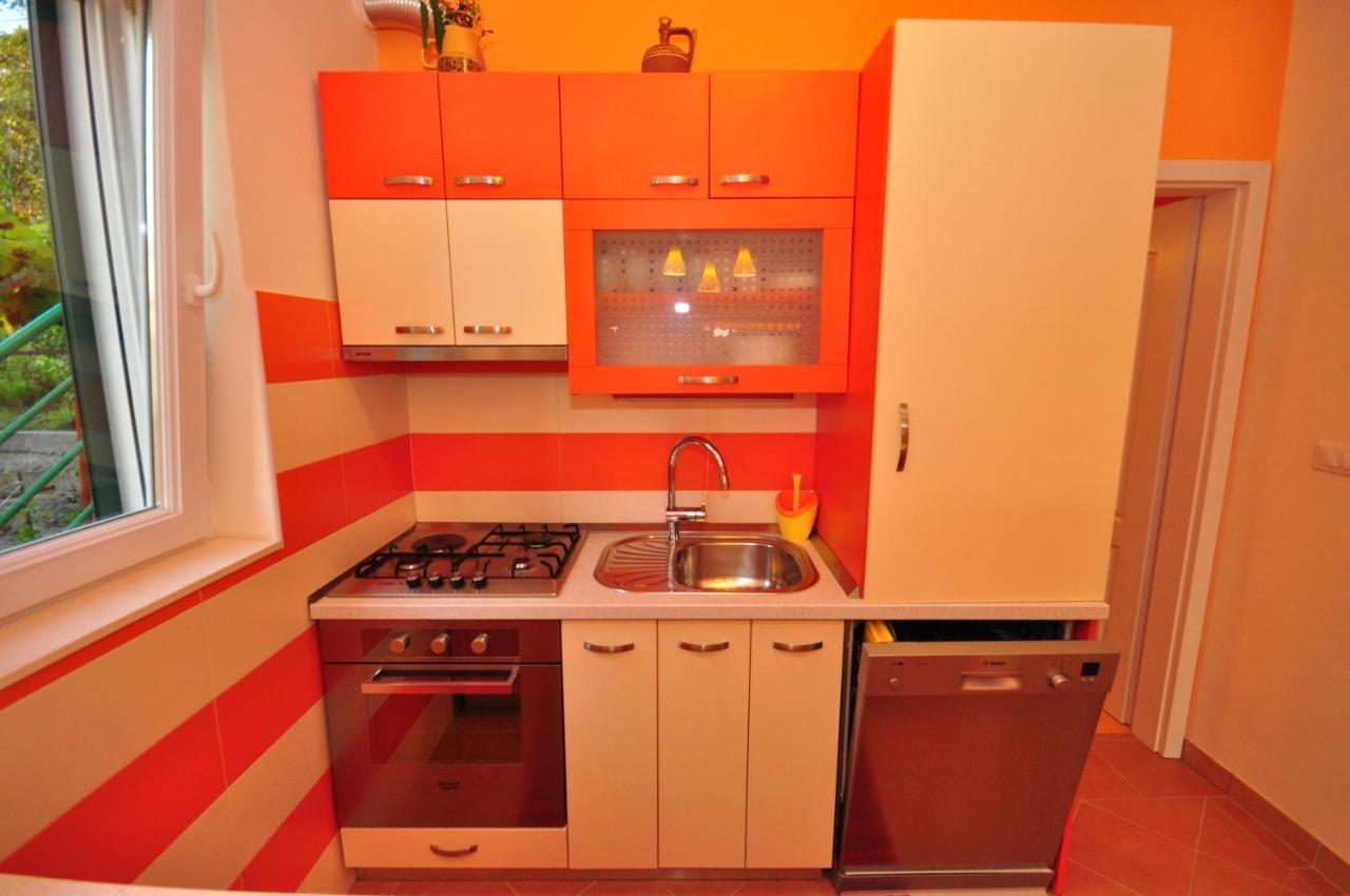 Tri Palme Apartman Prvic Sepurine Kültér fotó