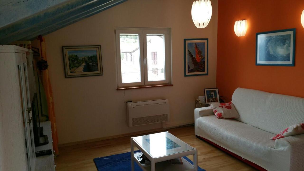 Tri Palme Apartman Prvic Sepurine Kültér fotó