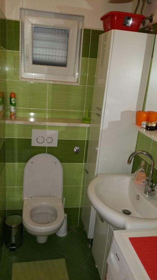 Tri Palme Apartman Prvic Sepurine Kültér fotó