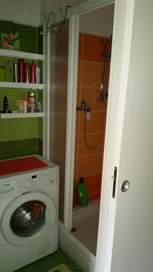 Tri Palme Apartman Prvic Sepurine Kültér fotó
